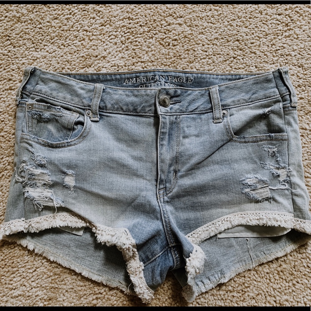 Shorty shorts